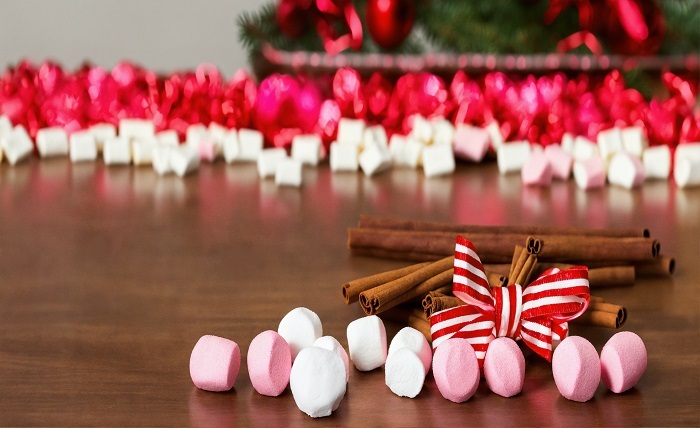 Old-Fashioned Christmas Candy Delights